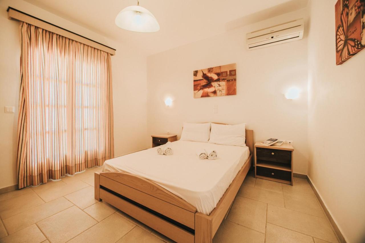 Sunrise Studios Stelida  Luaran gambar